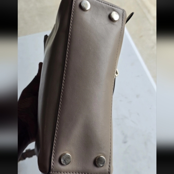 Michael Kors Ava Scalloped Satchel Shoulder Bag Brige Leather Gold Hardware - Picture 10 of 15